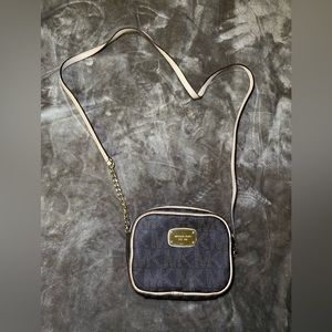 Micheal Kors Crossbody Bag